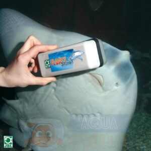 Магнитный скребок для аквариума плавающий JBL Floaty Shark, толщ. стекла 20-30 мм